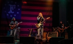 11-14-17_23507769_100415687404119_894776317801660416_n