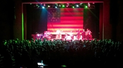 11-18-16_00019-house-lights-up-good-crowd-shot-from-IMAG6275