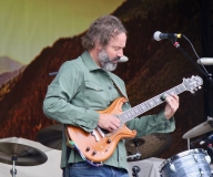 2 Neal Casal slide Chris Robinson