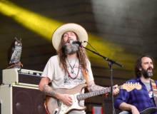 2 Chris Robinson Brotherhood light